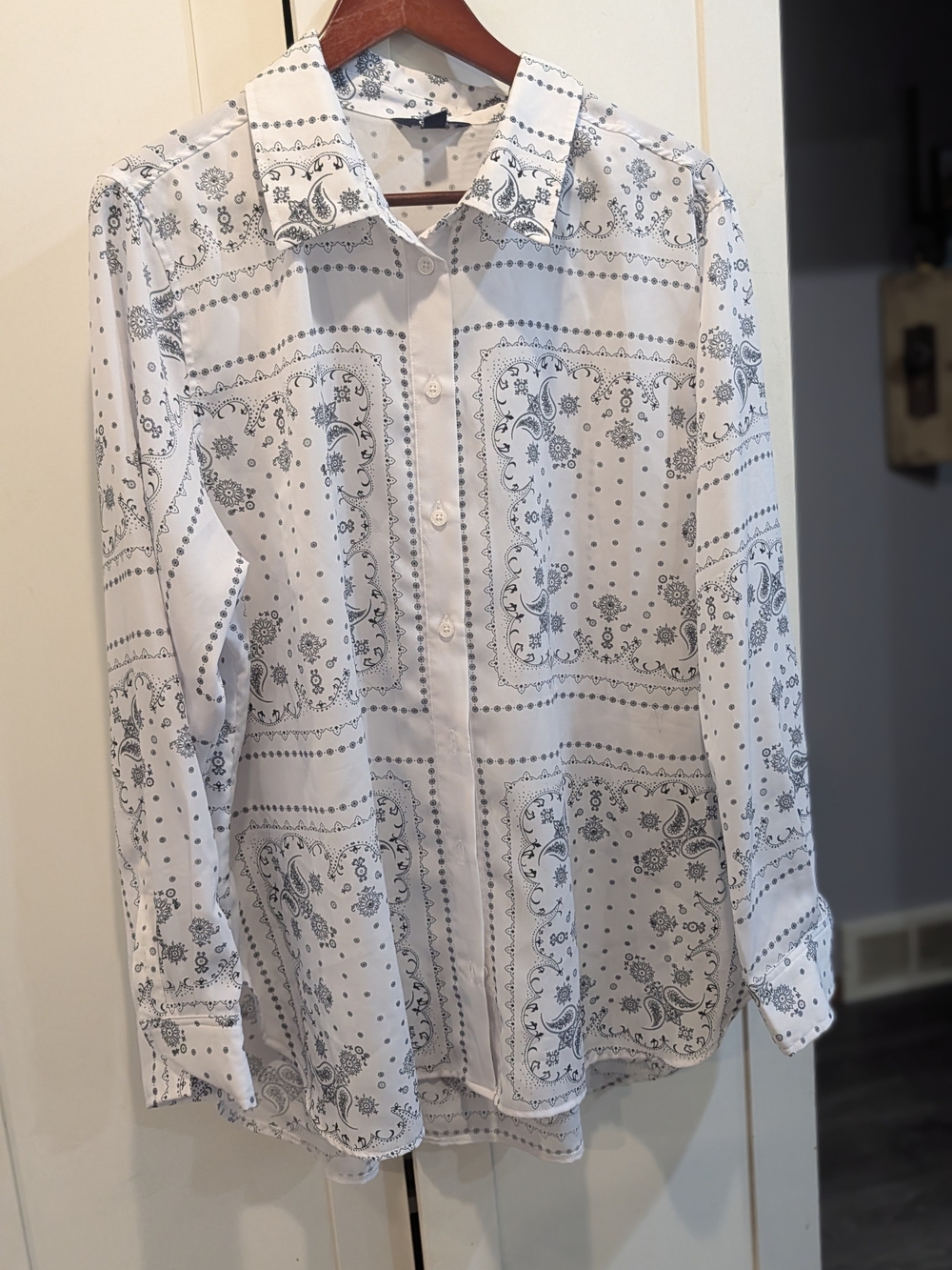 Chaps White Button-Up Blouse with Gray Bandana Print